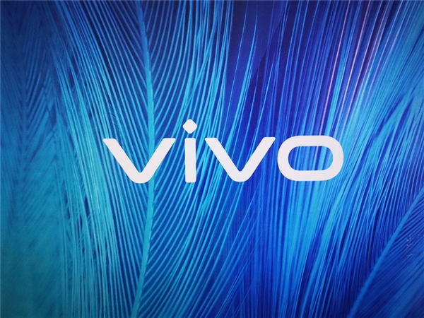 vivo Y100i官方发布：颠覆512GB价格 超凡设计率先曝光